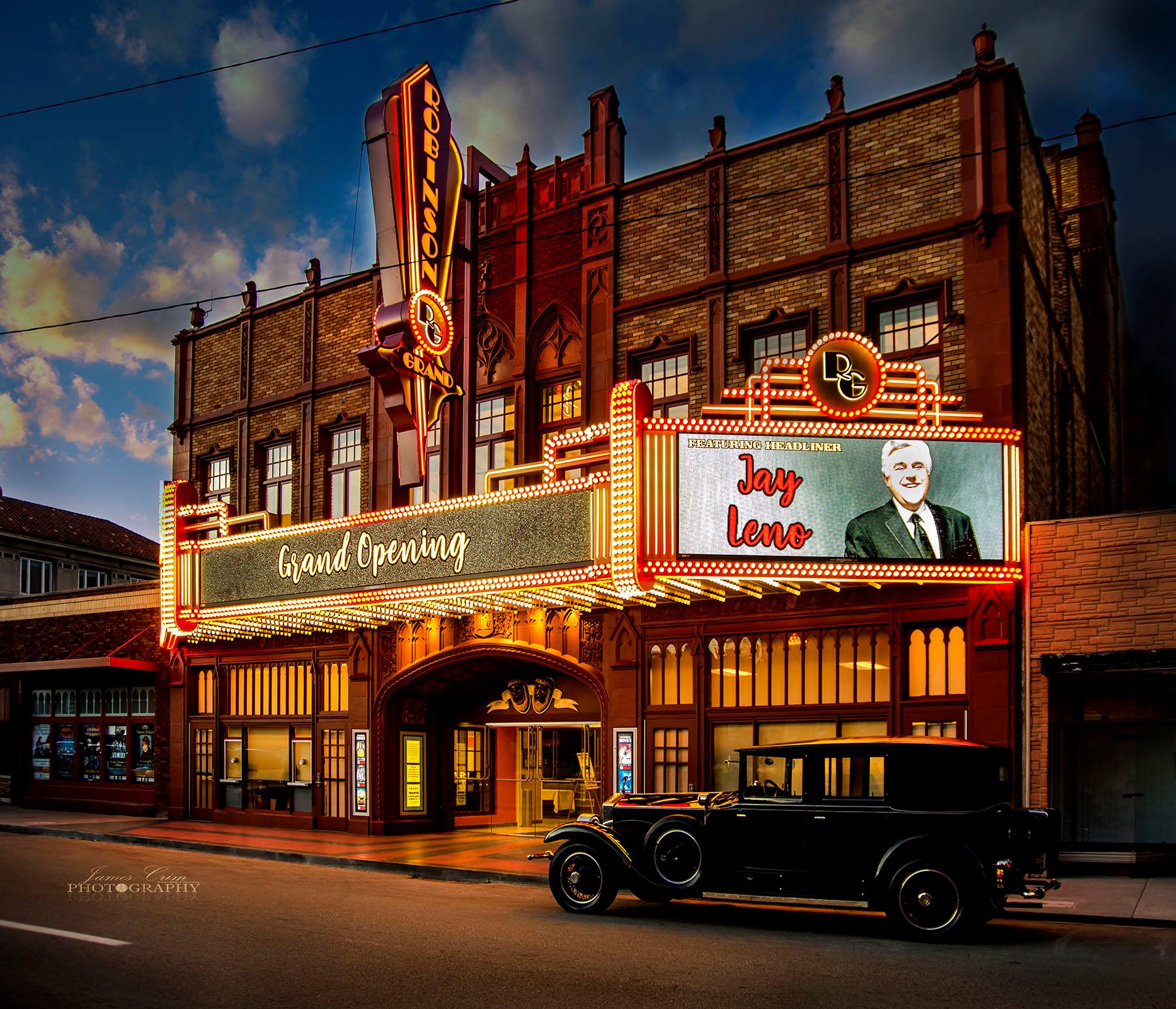 Robinson Grand Theatre DFS3000